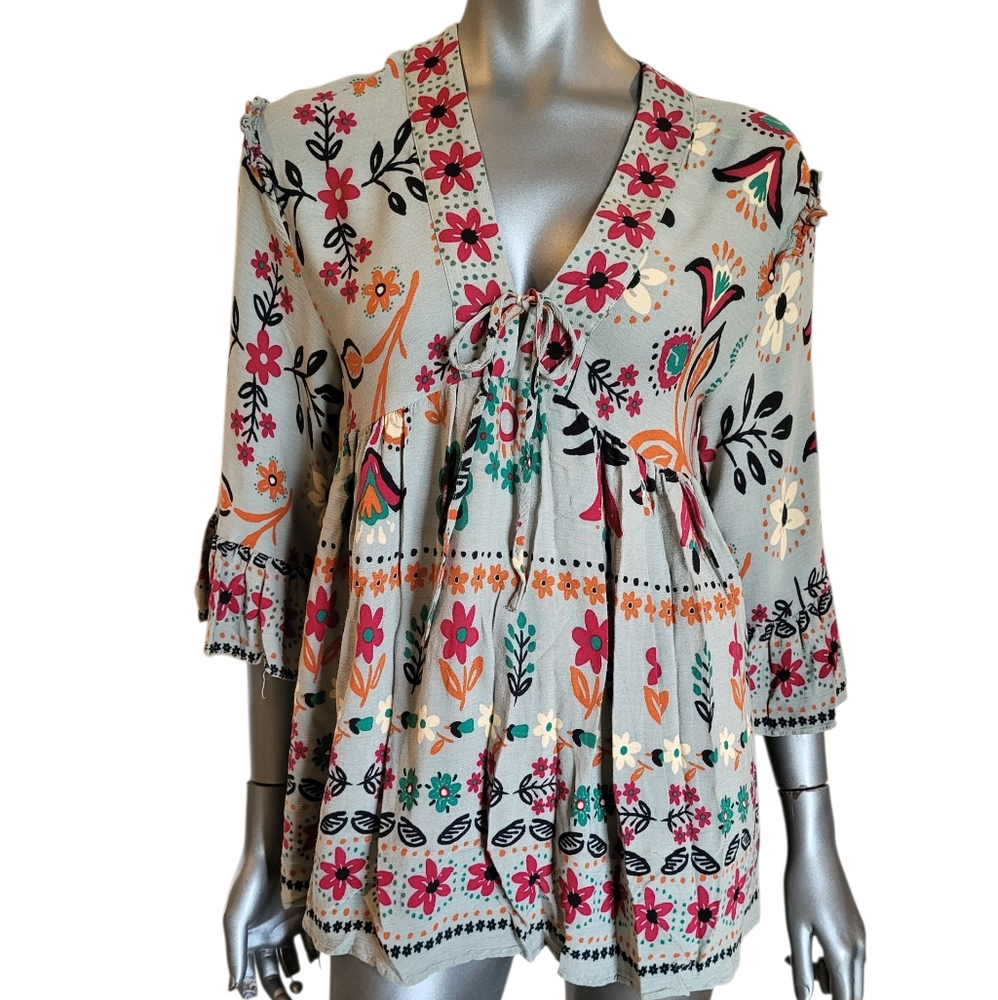 B14. Easel Multicolor Green Boho Floral Top - Size Small